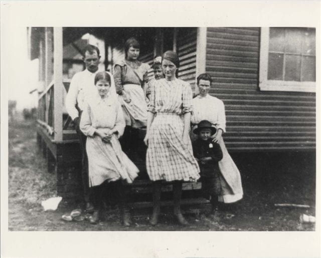 Merrimack Mill Sallie Mae Crews 1913
